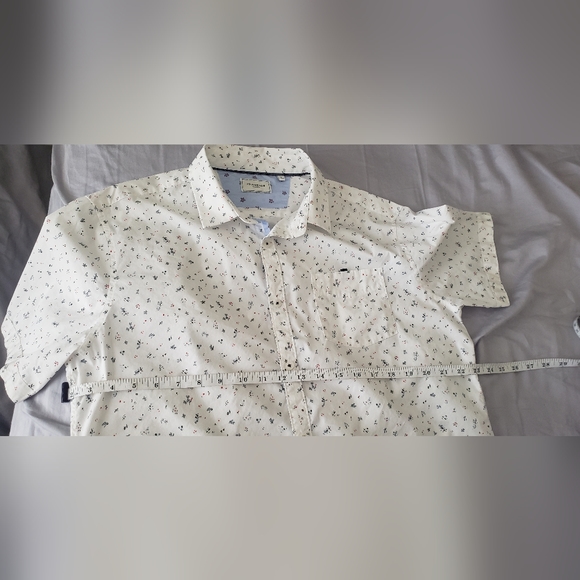 7 Diamonds White Print Stretch Button Down Size L - Picture 6 of 6